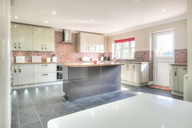 Kitchen/Breakfast