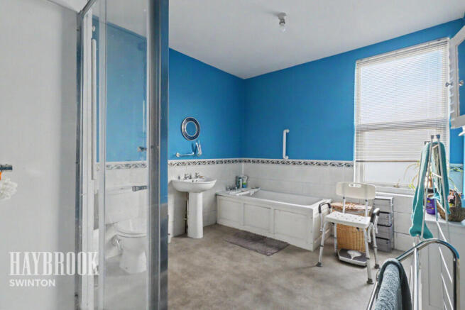 3 bed Terraced for sale Image 10