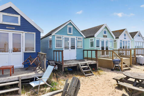 Mudeford Sand Spit, Christchurch Hut 74