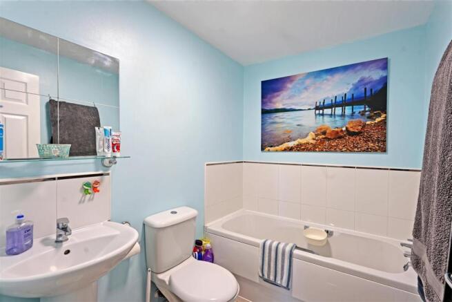 bathroom1.1.jpg