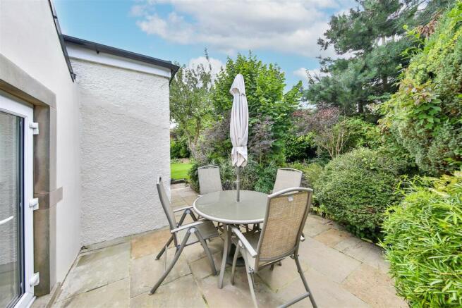 Patio2.jpg