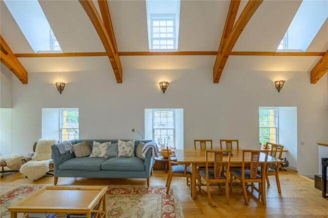 Sitting/Dining Room