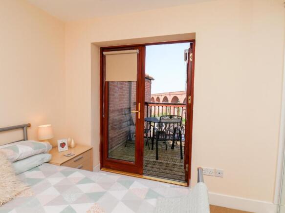 3 bed House for sale Image 7