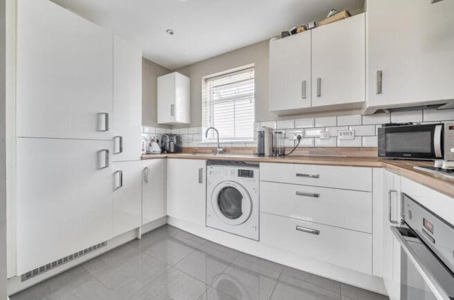 1330448-4-688b8d86a3273-ARW