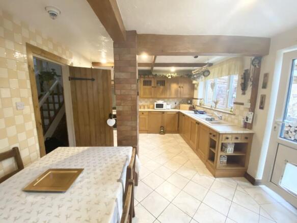Kitchen/Breakfast ro