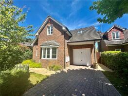 4, Seymour Gardens, Ringwood BH24 1GS
