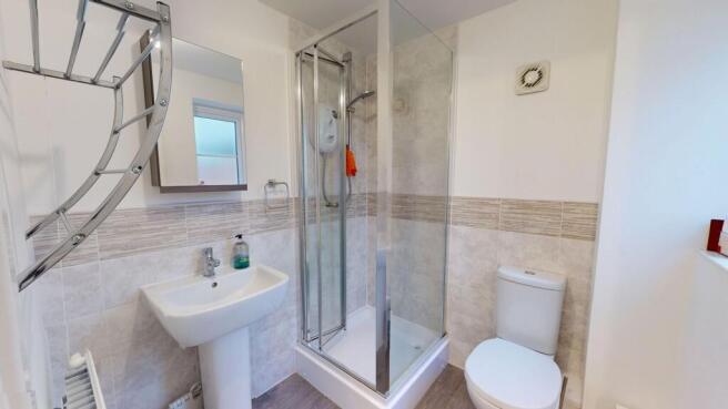 4 bed Detached for sale Image 11