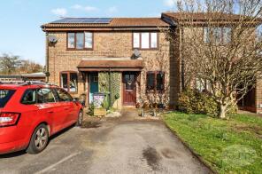17, York Close, Petersfield GU32 3YR