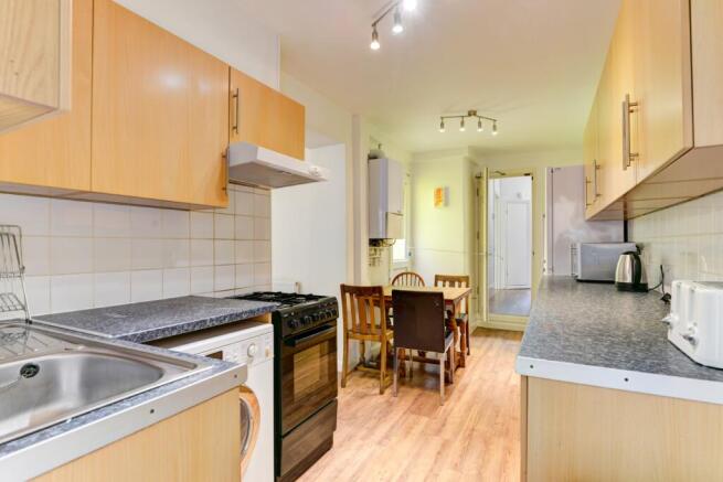 183 Queens Park Road Kitchen (2)