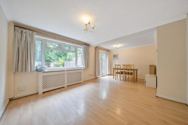 1303232-10-683823...