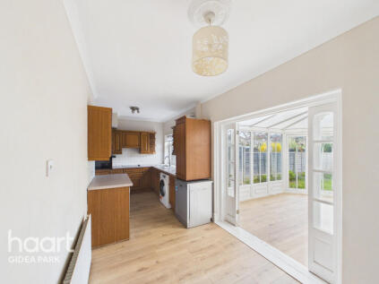 Hazelmere Gardens, Hornchurch