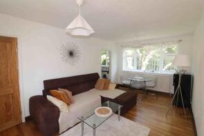 27, Heathedge, Kirkdale, London SE26 4NH