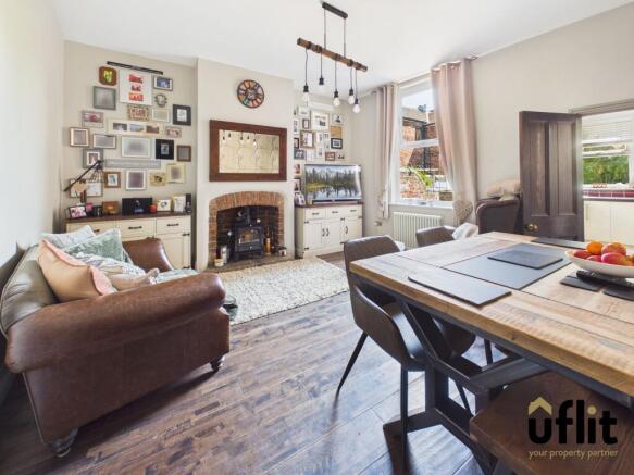 3 bed Terraced for sale Image 9