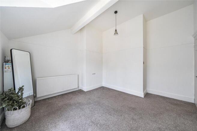 2 bed Terraced for sale Image 8