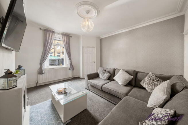 Grange Terrace, Allerton, Bradford, BD15 7SE photo 4