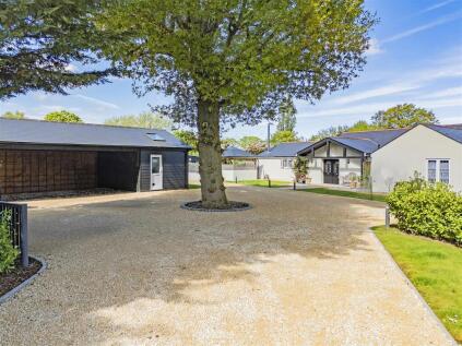 ** SIGNATURE HOME ** Chivers Road, Stondon Massey, Brentwood