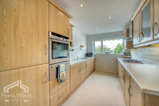 Flat 5, 9 Links Gate, Lytham St. Annes, Lancashire photo 4