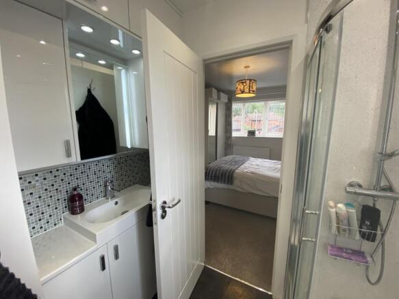 Ensuite