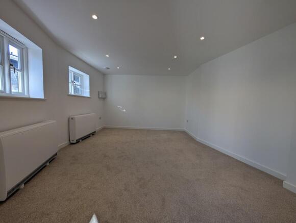 PXL_20251006_1401...