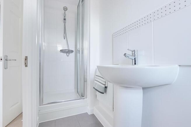 Ensuite to Bedroom 1