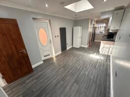 16, Langdale Drive, Hayes UB4 8ST