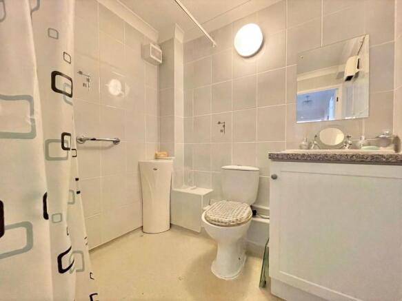 Shower room/WC