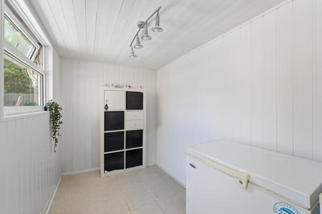 3 bed Semi-Detached for sale Image 7