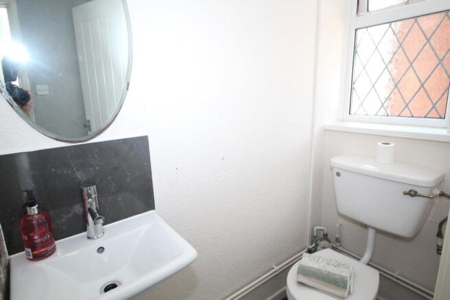 3 bed Town House for sale Image 7