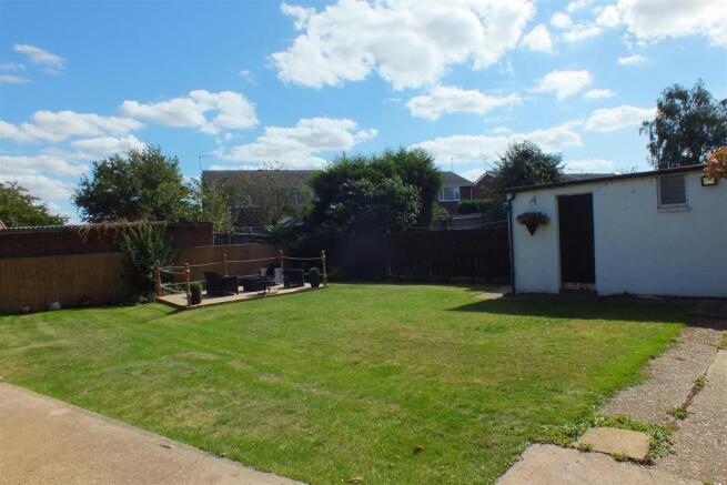 Garden 1.JPG
