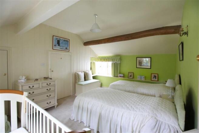 BEDROOM No.4