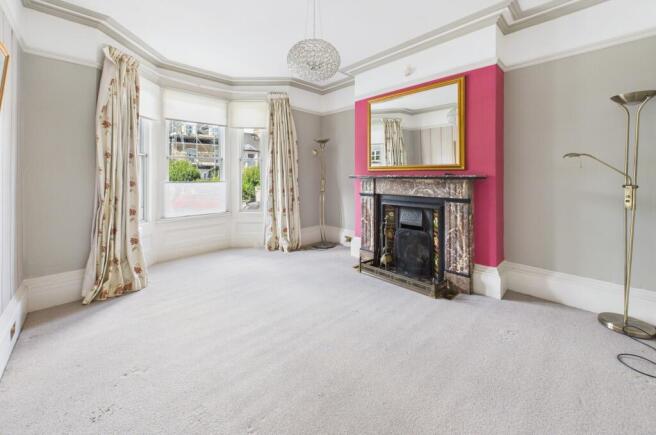 CAM02545G0-PR0486-STILL007