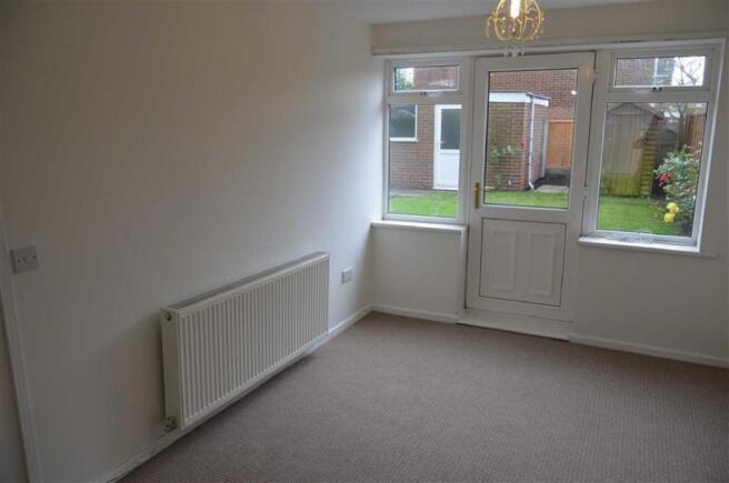 Lounge/Dining Room