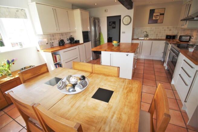 Kitchen / Breakfast