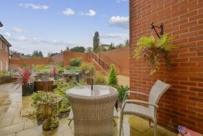 Flat 1, Goldfinch House, Outwood Lane, Coulsdon CR5 3LU