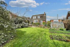 Glenross, Whiteshoot, Redlynch SP5 2PR