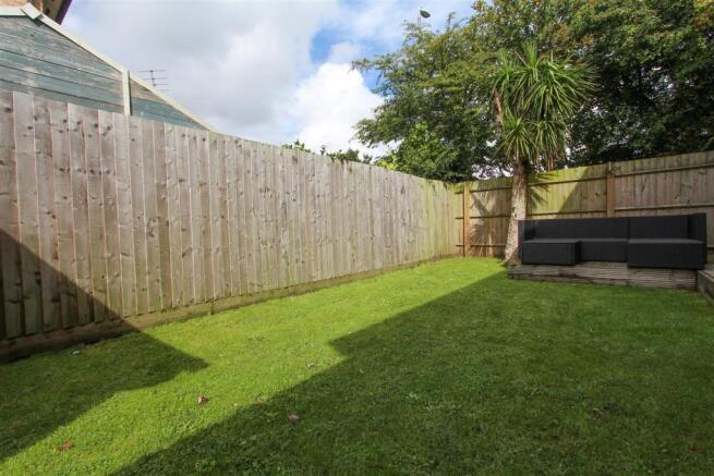 REAR GARDEN.jpg