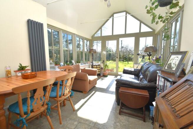 Garden Room 