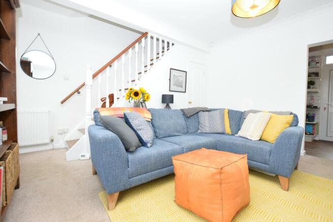Lounge 2.JPG