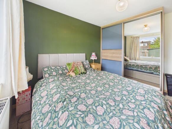 2 bed Semi-Detached Bungalow for sale Image 9
