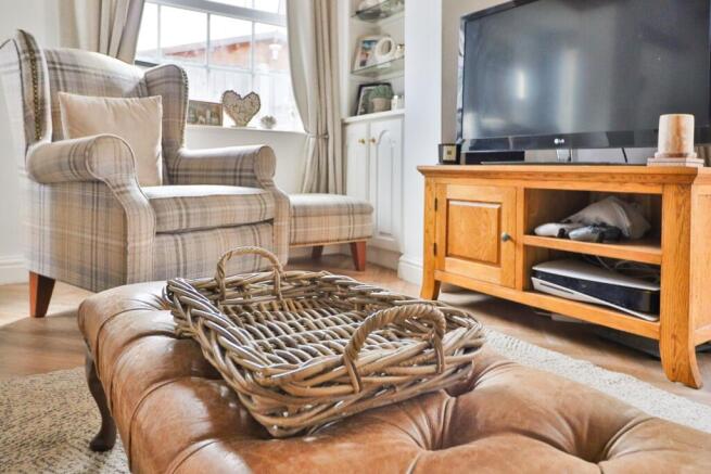 Lounge Rear