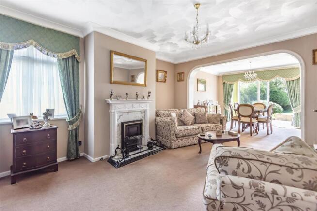 Lounge Dining Room.jpg