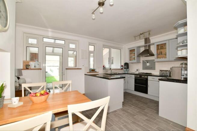 Kitchen/Dining Room