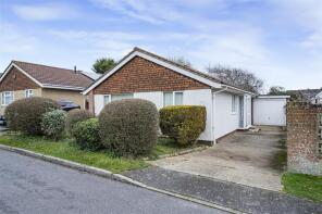 16, Badgers Field, Peacehaven BN10 8LQ
