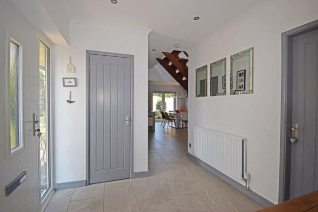 48 Santridge Lane, hall.jpg