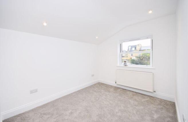 Bedroom 1b