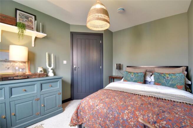 4 bed Detached for sale Image 8