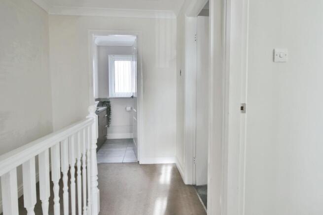 3 bed Terraced for sale Image 7