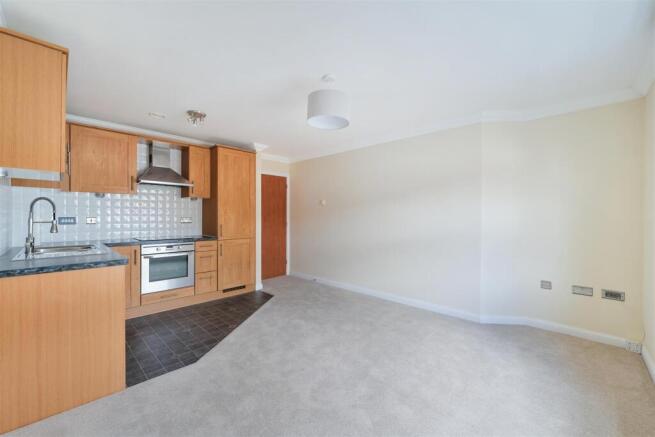 PROSPECT COURT, FLAT 10  (15).jpg