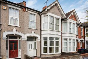 22, Cliff Avenue, Westcliff-on-sea SS0 7AJ
