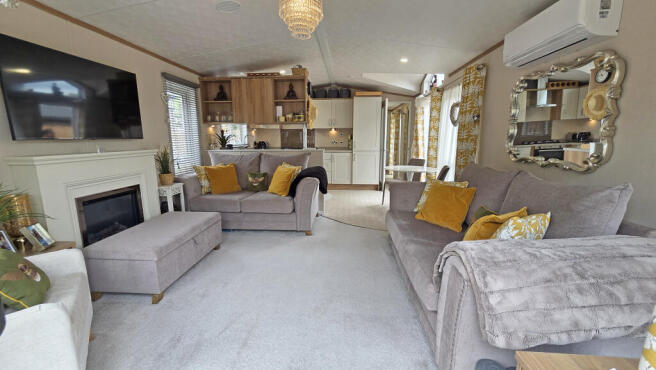 Pemberton Serena Lodge 42’ x 13’ – Two Bedroom, Thriftwood Country Park, Plaxdale Green Road, Sevenoaks, Kent, TN15 7PB photo 5